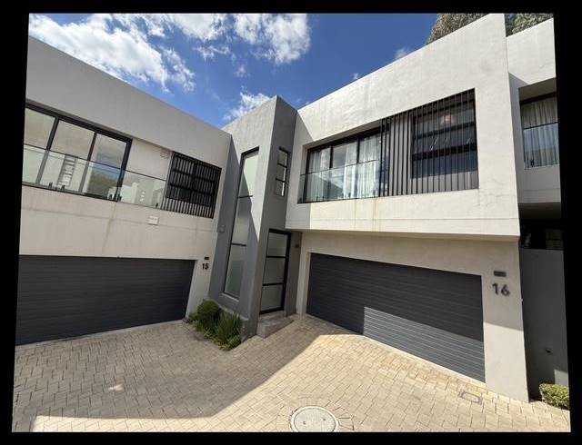 3 BEDROOM PROPERTY TO RENT IN HYDE PARK